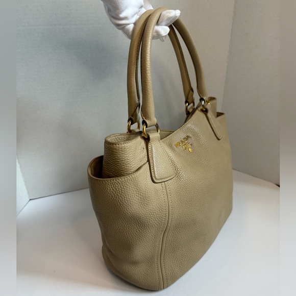 PRADA Handbag Ivory Cream Pebble Leather - Picture 2 of 12